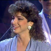 Gloria Estefan photo