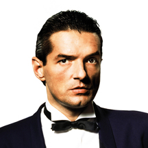 Falco photo